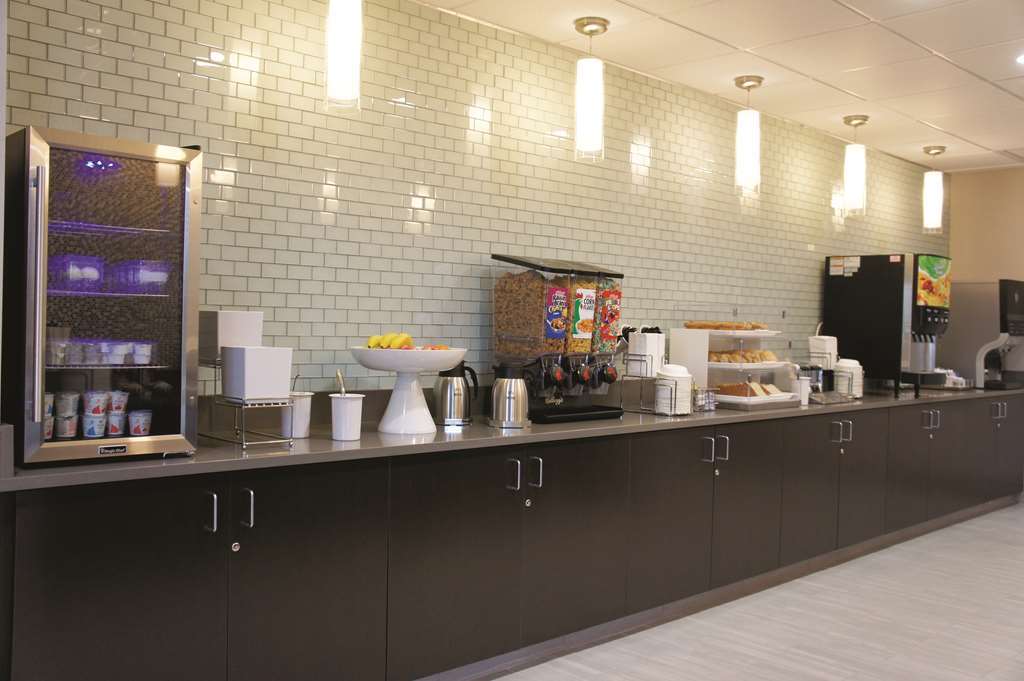 La Quinta Inn & Suites By Wyndham Walla Walla Restoran fotoğraf